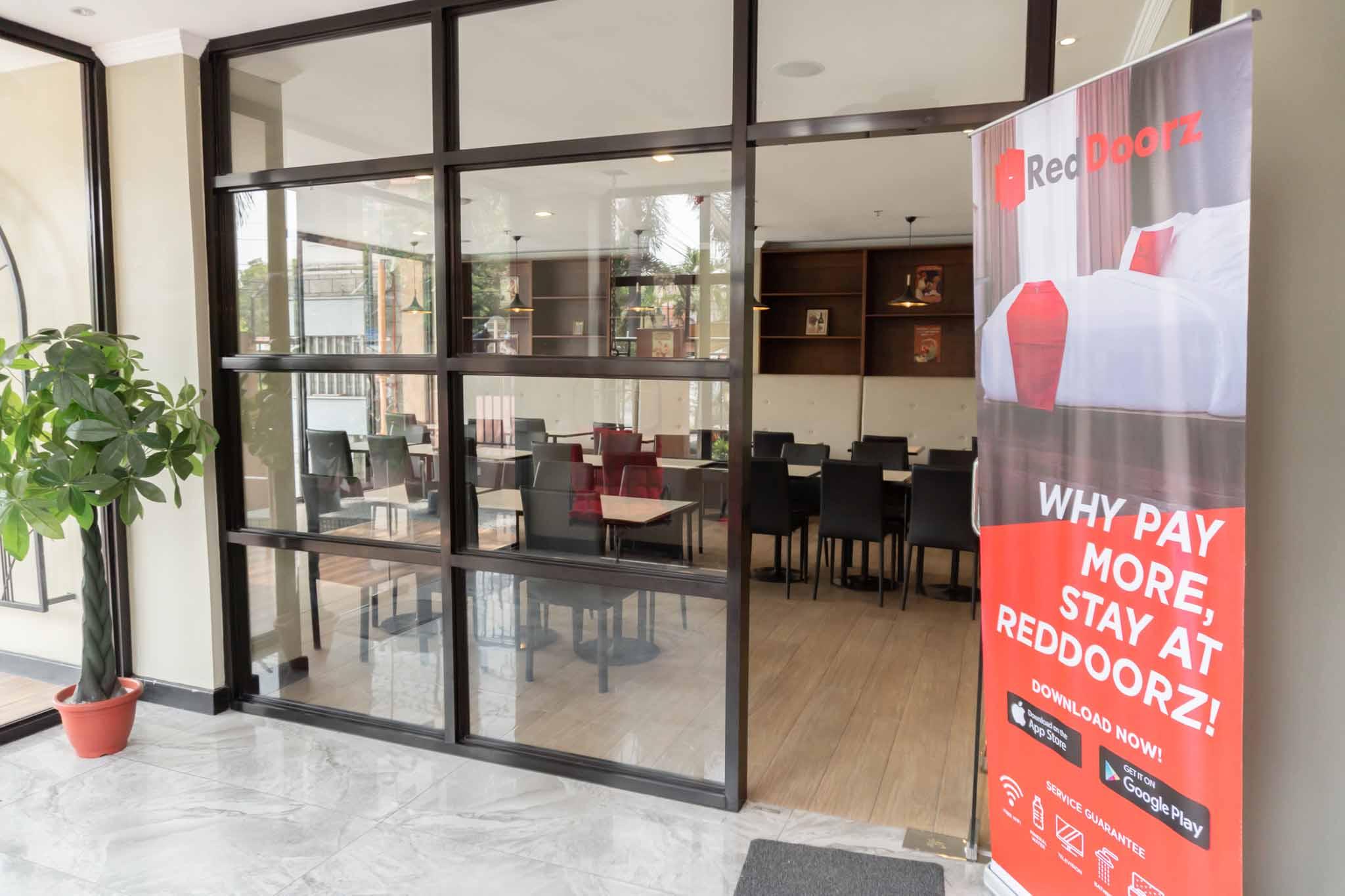 Reddoorz Plus At Mm Hotel Las Pinas Former Reddoorz Plus Near Bamboo Organ Екстер'єр фото