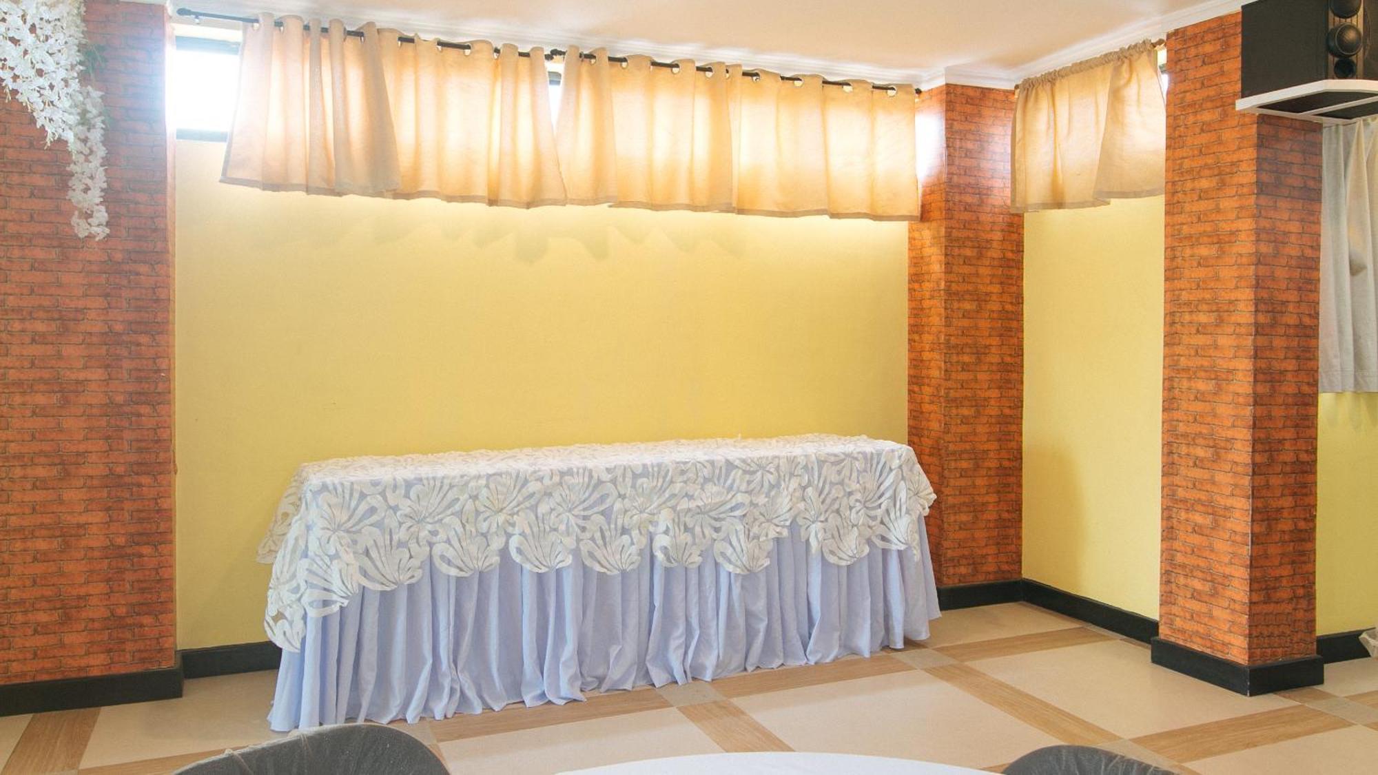 Reddoorz Plus At Mm Hotel Las Pinas Former Reddoorz Plus Near Bamboo Organ Екстер'єр фото