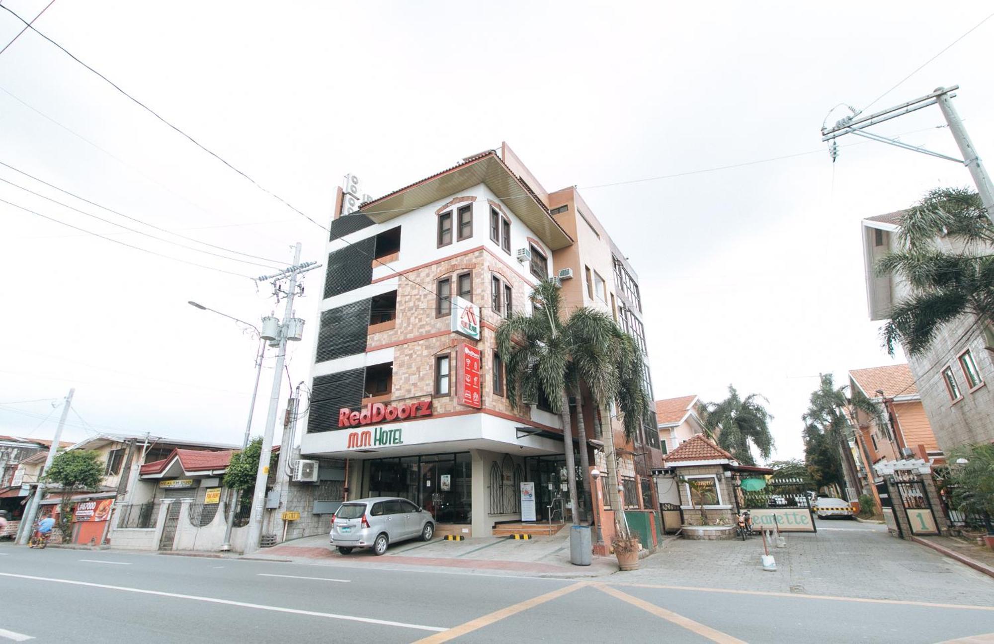 Reddoorz Plus At Mm Hotel Las Pinas Former Reddoorz Plus Near Bamboo Organ Екстер'єр фото