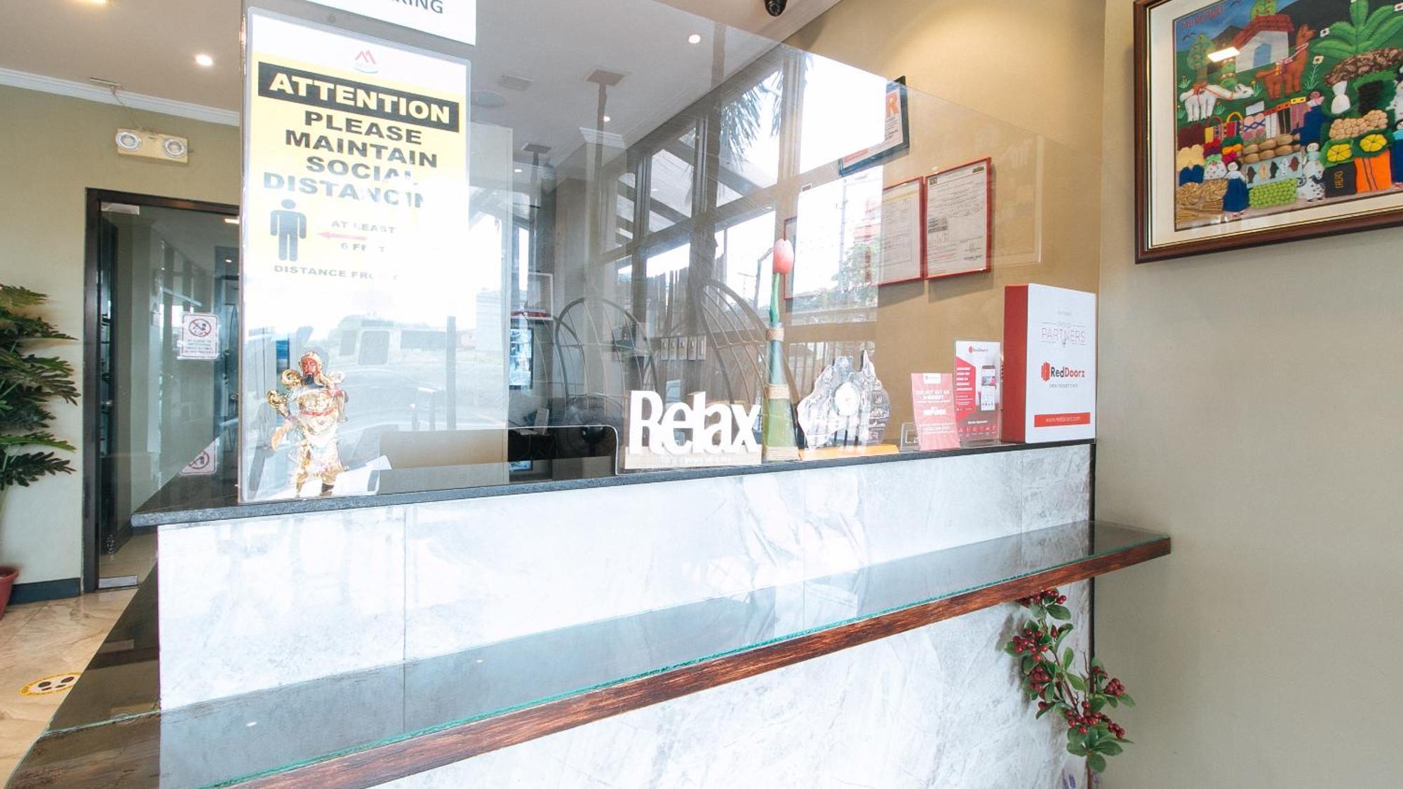 Reddoorz Plus At Mm Hotel Las Pinas Former Reddoorz Plus Near Bamboo Organ Екстер'єр фото
